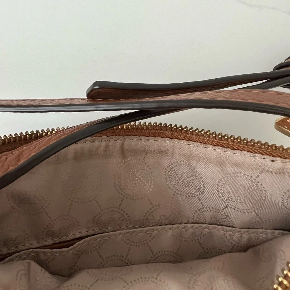 Authentic Michael Kors Crossbody bag
